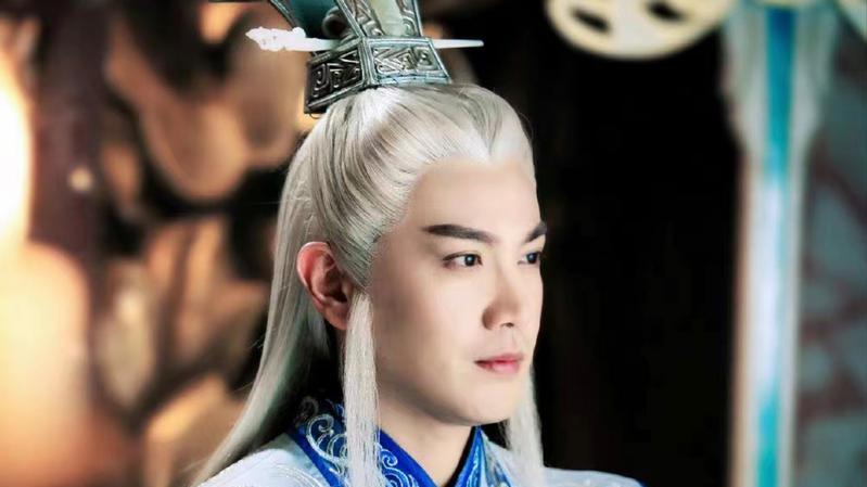 全网公认10位 “古装真绝色”：不拼皮囊拼风骨，这些角色刻进 DNA