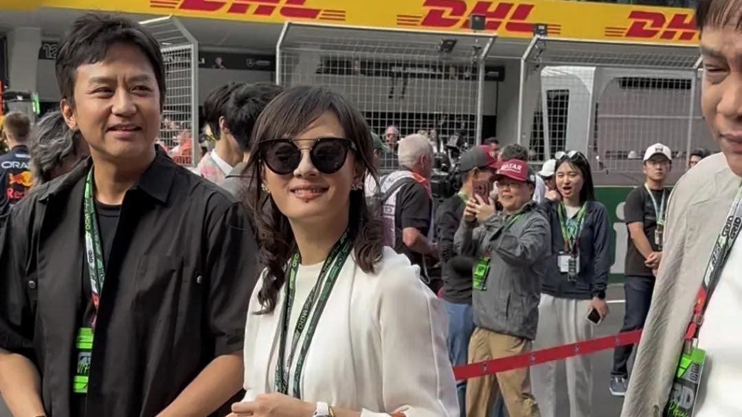 F1赛场见光死！林志颖大变样、周杰伦土气，孙俪下巴的痦子最抢镜