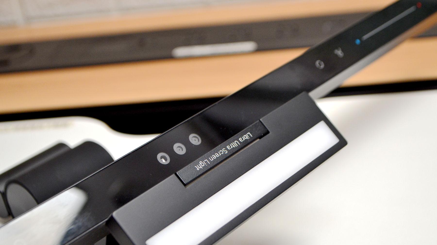 别买普通屏幕灯了！易来Libra Ultra：照明+补光+人脸解锁仅400多