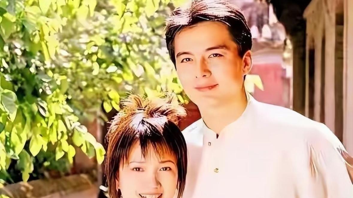 61岁演员何晴离世，曾演遍四大名著，前夫许亚军暂未发声