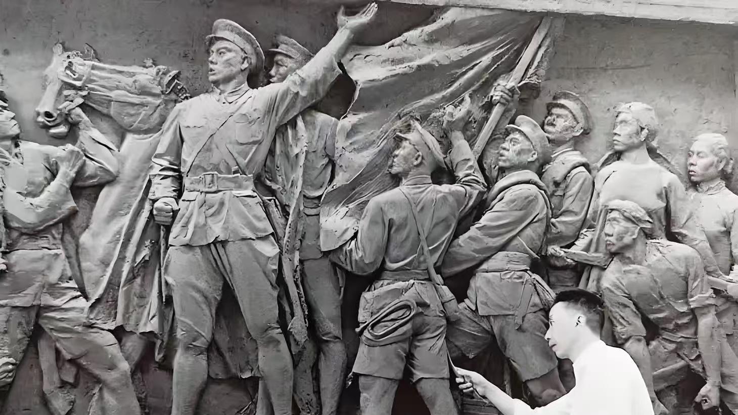 人民英雄纪念碑的奠基仪式，为什么在开国大典的前一天？不是偶然