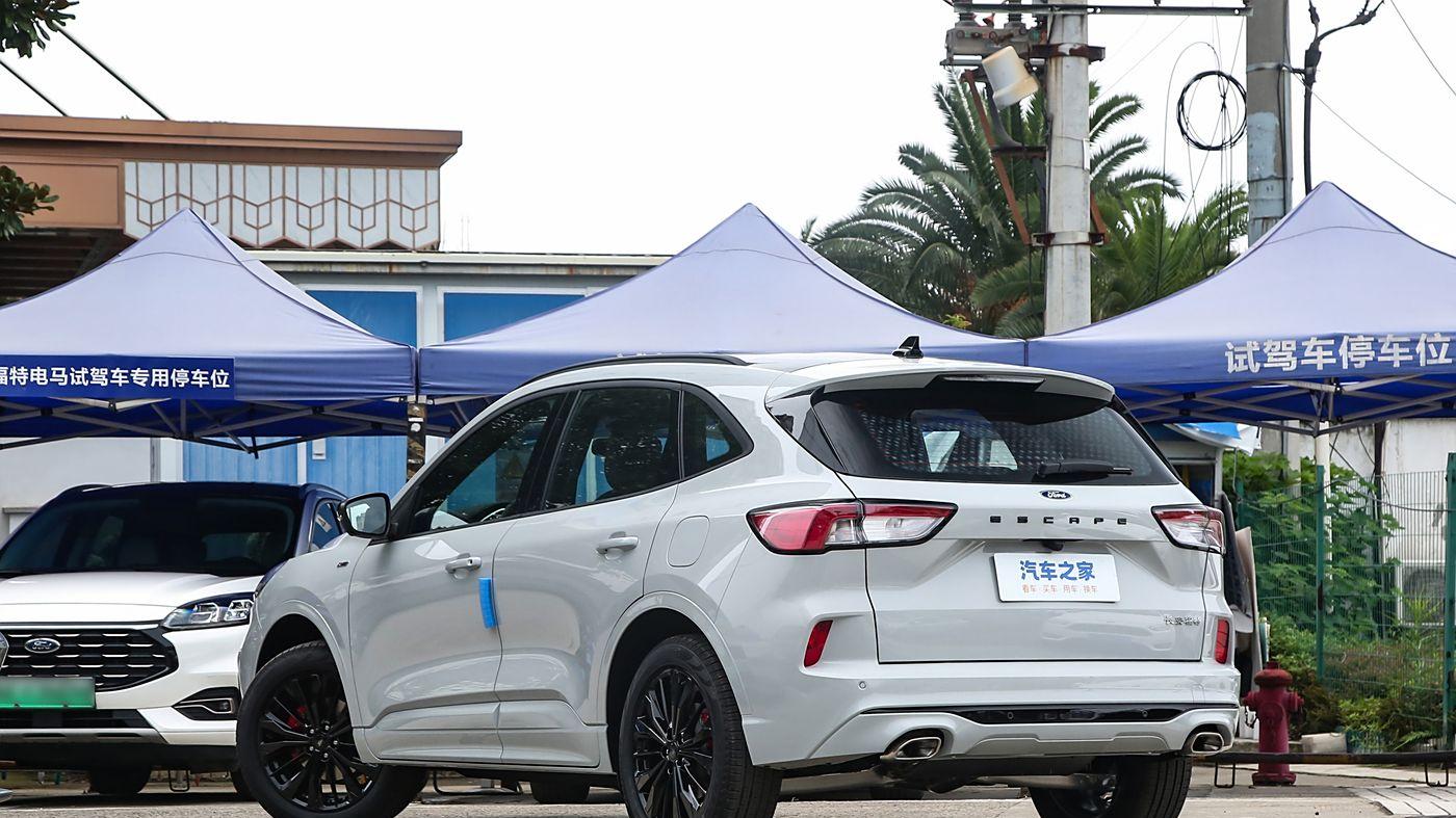 ​2.0T+8AT黄金组合！福特锐际性能评测：7.5秒破百的紧凑型SUV