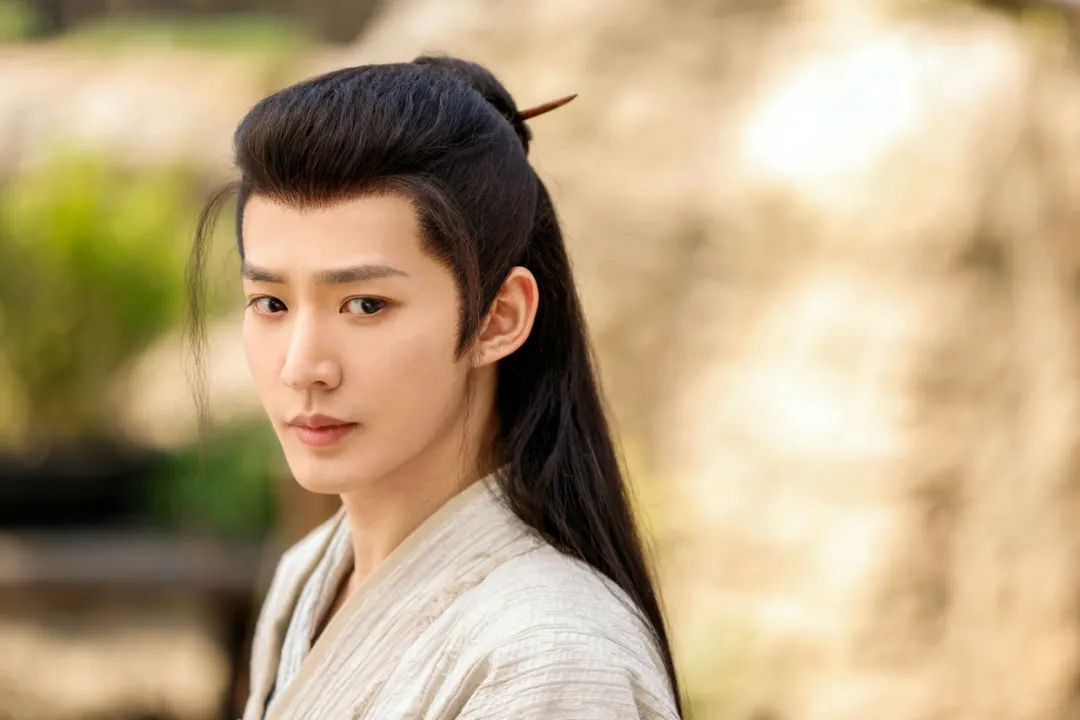 捅到了“狐狸窝”，四位“男妲己”等你认领，邓为独领风骚？