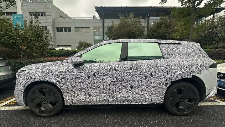 日产N8谍照曝光，预计是台性价比超高中大型SUV？