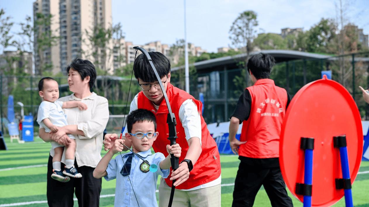 公益点亮蓉城，运动守护健康｜2025“中华益动行”社区体育活动（成都站）盛大启动