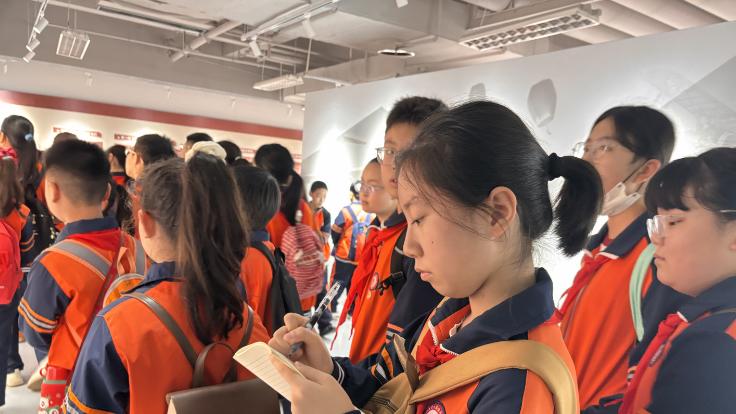 一堂“行走的思政课”
