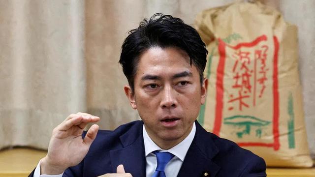 辽宁舰急速北上，要去一个之前没踏足的地方，高市政府大气不敢喘