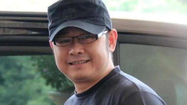 著名乐评人爆料：娱乐圈大佬要毁掉刀郎演唱会，愿付双倍违约金