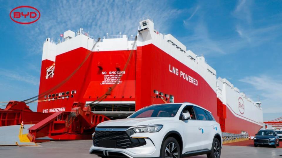 编造虚假信息诋毁比亚迪，“龙哥讲电车” 等账号被判赔 200 万