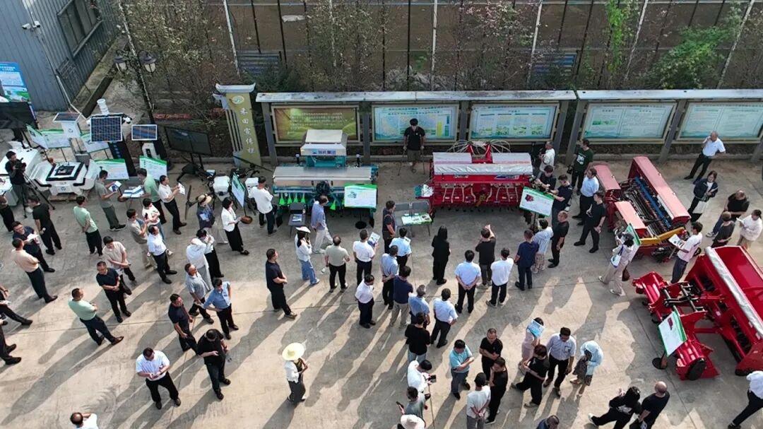 聚焦两大行动丨江苏叁拾叁受邀参加江苏省智慧农业暨农机化“两大行动”现场推进会