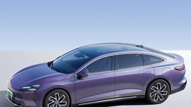 宝骏超5米车长的轿车——享境，就是之前工信部公布的云光