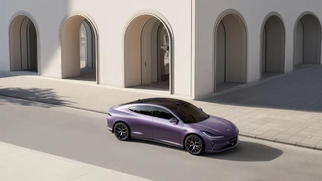 智己汽车未来展望，全面采用HI模式，智能驾驶新篇章开启