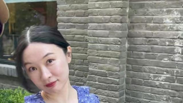 网友偶遇霍思燕：低调打扮独自游玩，嫁给杜江的她活成了人生赢家