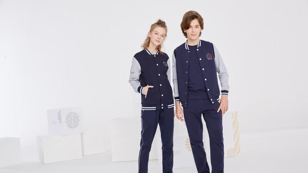 秋日校园新装：青叶子校服增订指南，让成长与温暖同步