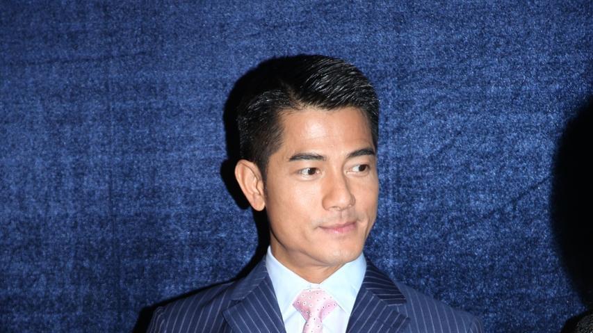 天王郭富城三胎得子，郭可颂给熊黛林送百万钻表，晒两人亲密合照