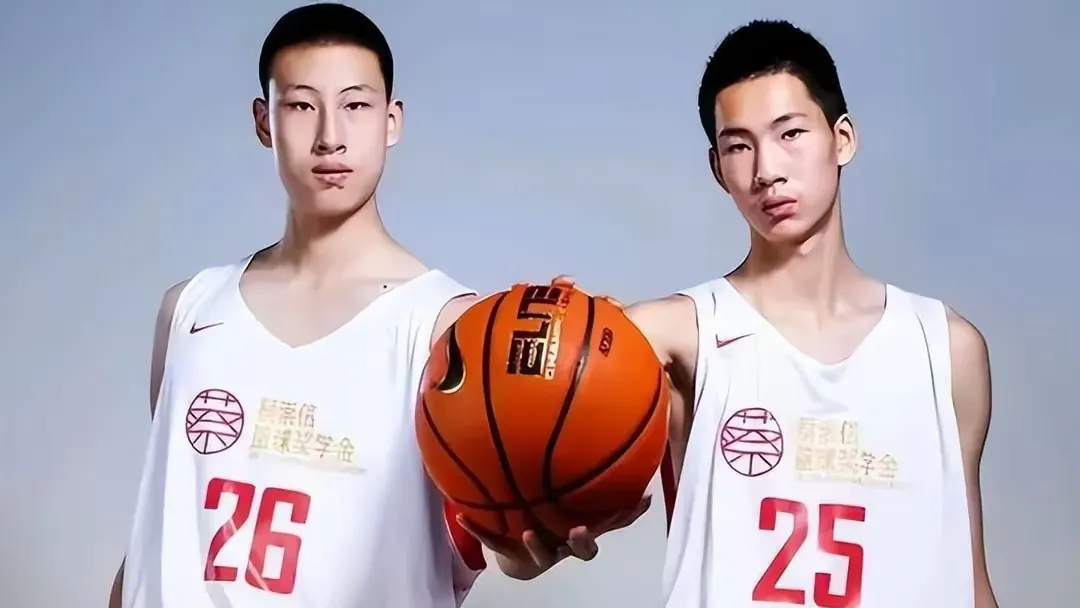 郇斯枫：从无疆界训练营到NBA之路，中国锋线新势力崛起
