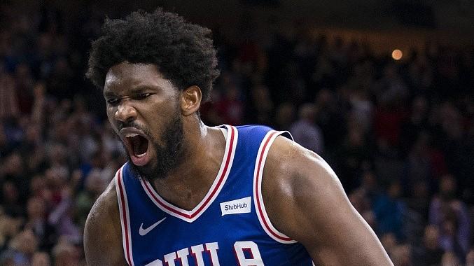 恩比德谈致命失误：我应该出手那记空位三分