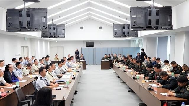 中方敞开三处军事要地，供10名日本干部参观，特殊安排有特殊用意