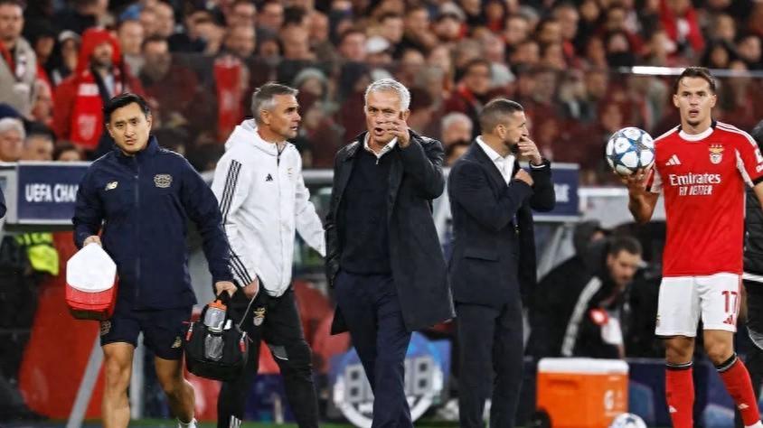 葡超裁判罢哨？穆帅：一点也不担心，欧洲想来吹比赛的裁判多的是