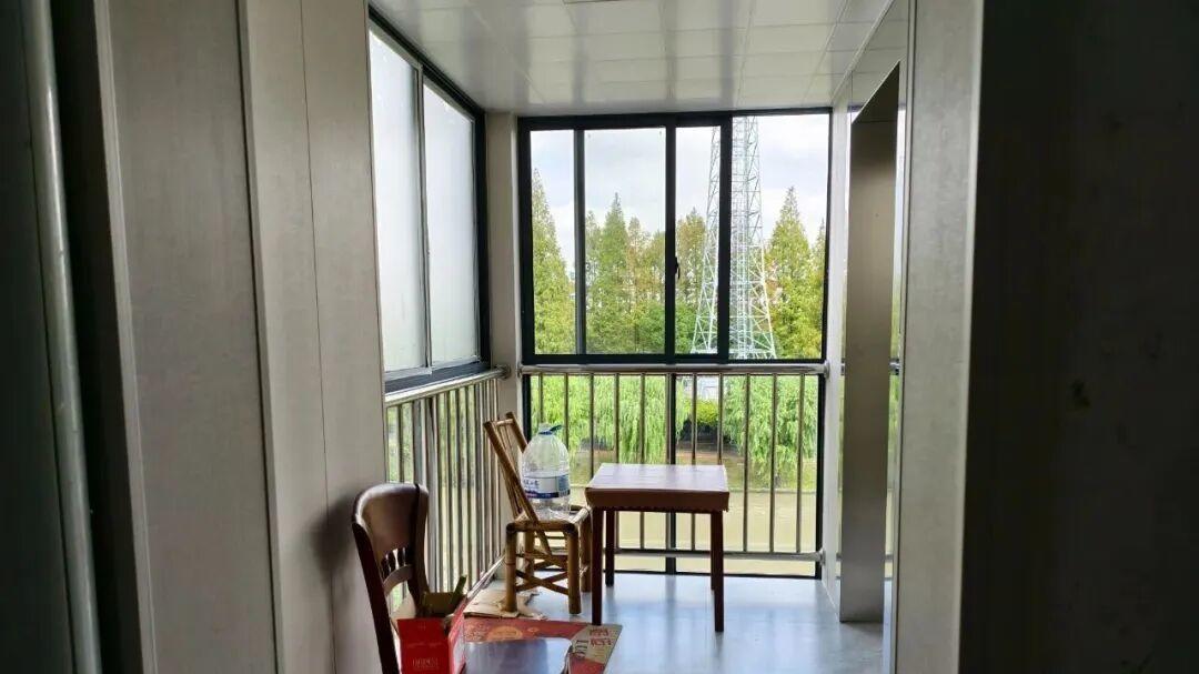 李园一村电梯风波：观景的快乐，隐私的代价