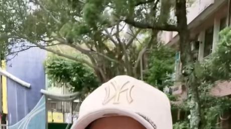 网红亚亚宣传统一的结果：骨肉分离 !