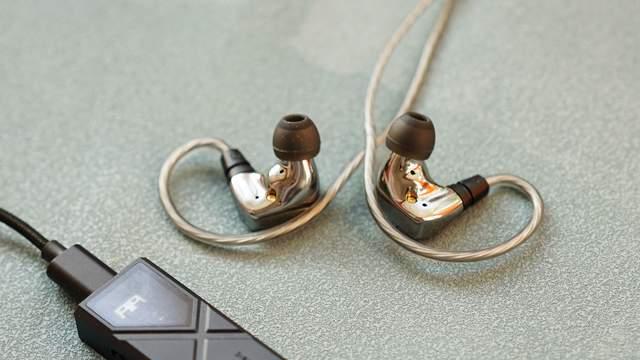 10mm复合振膜+锌合金工艺，200档全能王实锤丨SIVGA SM100深度评