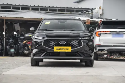 蒙迪欧 2025款 2.0T E-混动 运动版 大马力+ 低油耗，合资混动B级车体验