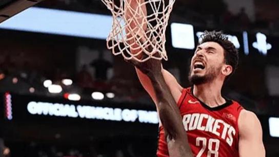 G1：火箭主场负勇士，申京26分孤掌难鸣！球员打分及败因深度分析