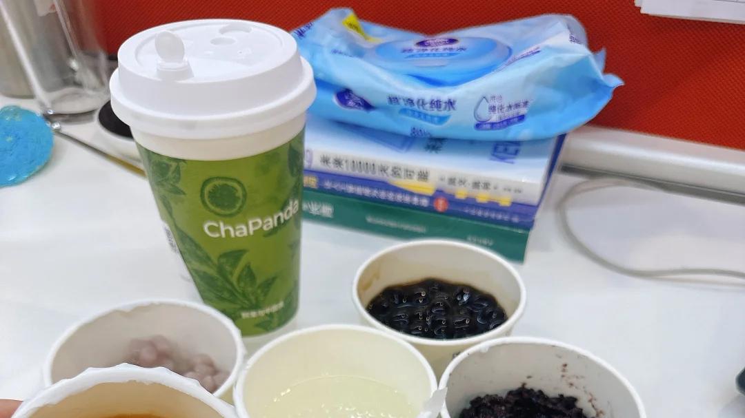 买奶茶时，切记不要放这6种配料，添加剂太多，老板自己都不吃！