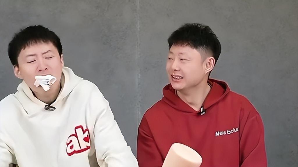 前国乒世界冠军错信樊振东，被迫直播吃袜子，全运会黑马“立功”