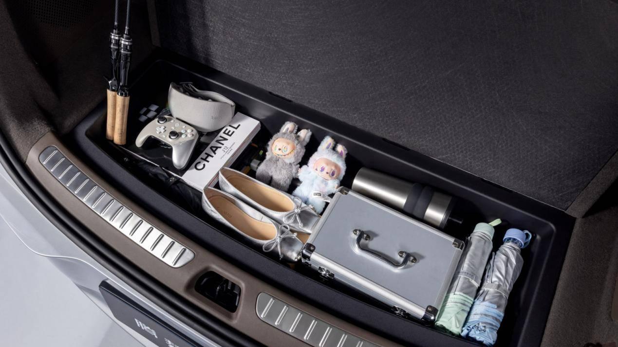 “超智能科技大座驾”腾势N8L 29.98万元，重新定义家庭豪华出行标杆