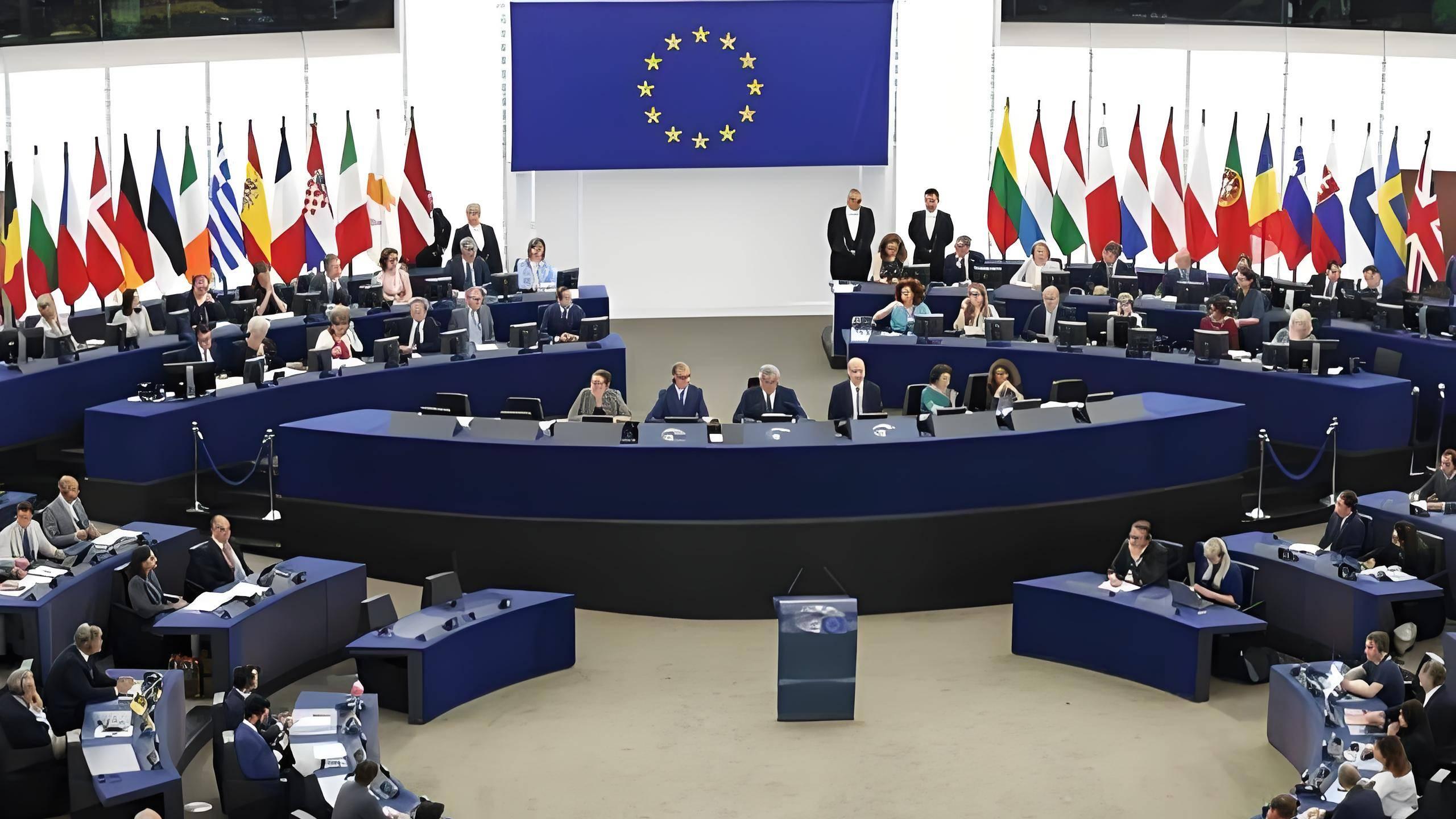 法兰西双面外交遭讽：五年后谁还记得马克龙？