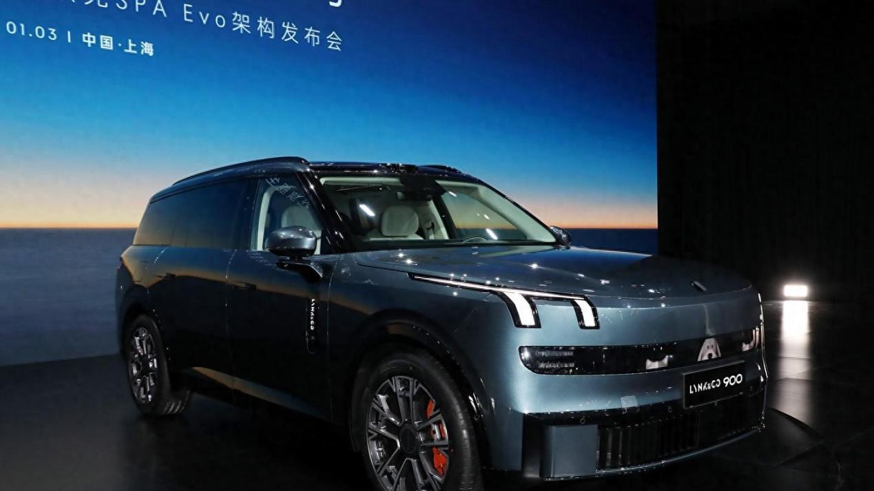 全新6座插混大型SUV实车亮相！车长5米2搭载2.0T插混，价格成关键