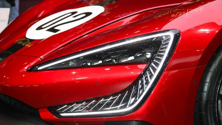 这不得1秒破百啊？3019马力的仰望U9赛道版将至，性能炸裂