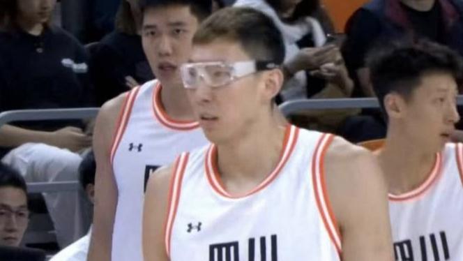 周琦19分12篮板四川完胜上海，已成广东男篮的头号对手