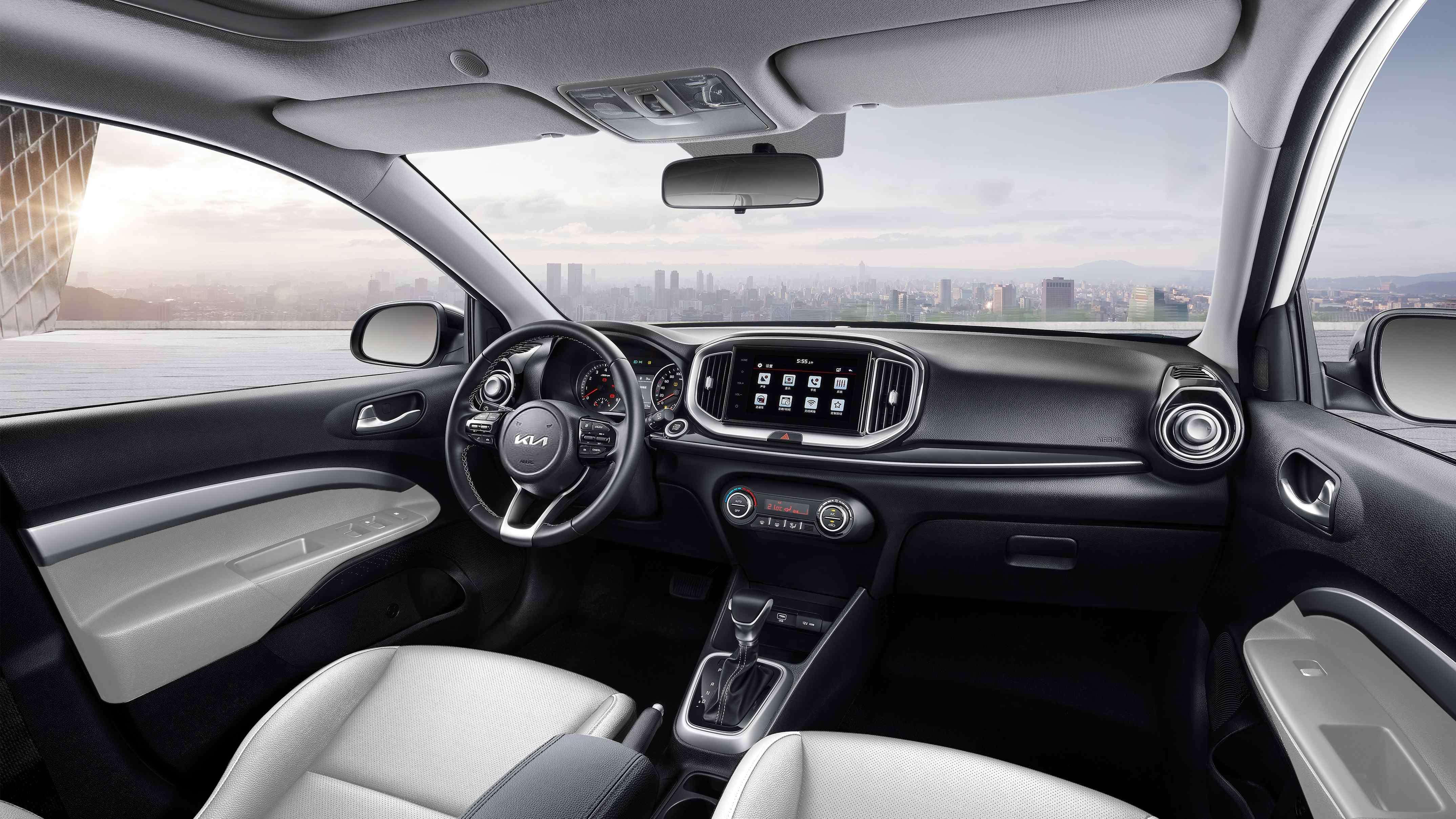 起亚小型SUV新款奕跑上市，顶配车型补贴后售价6.48万元