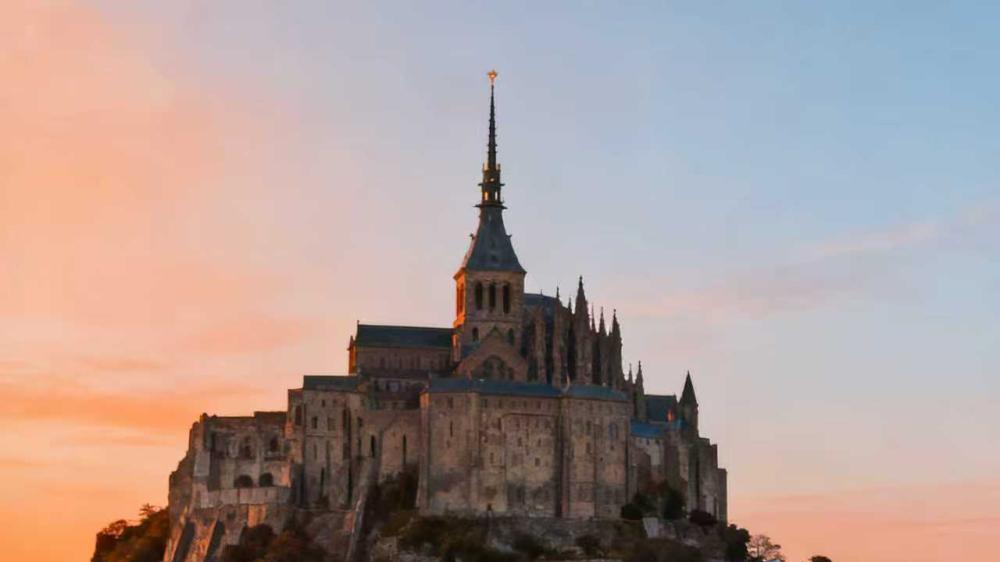 年轻人第一台“六边形战士”？杰兰路榜单力荐领克10 EM-P！