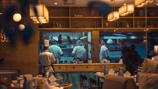 商场不能用明火做饭 那餐馆都用那些方式做出美食的