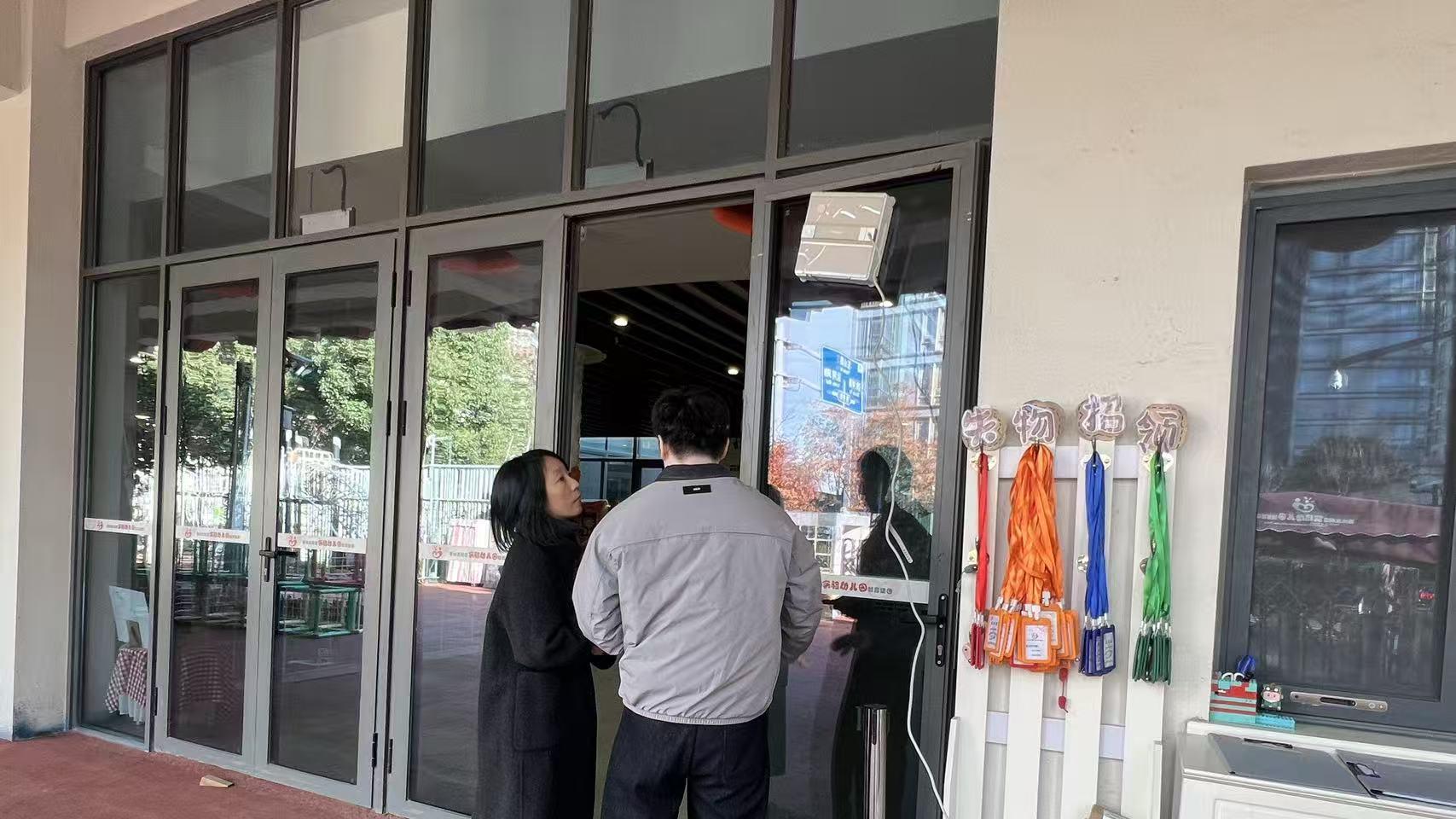 追觅擦窗｜为孩子们打造窗明几净的课堂