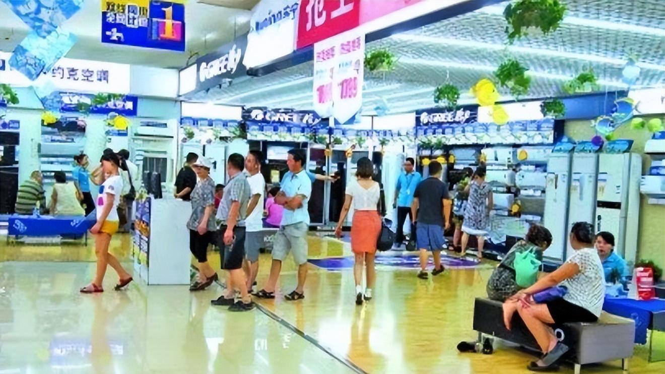 广东富豪放弃百万年薪出家为僧，与亲人告别时，妻子：再无来世