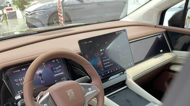 30万级家用MPV对比，比亚迪夏与腾势D9，谁更适合多口之家出行