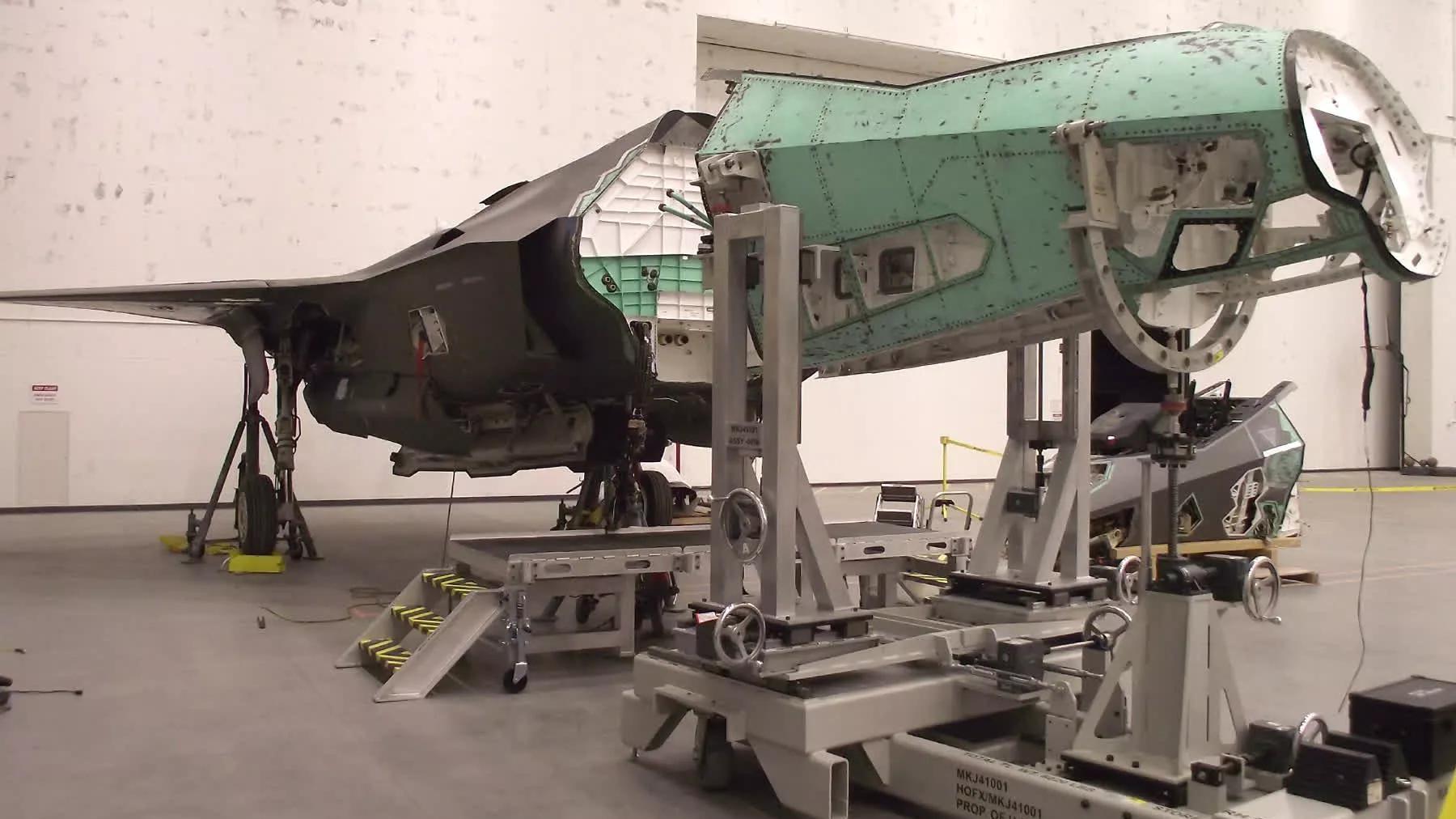 美国空军通过整合两架受损的F-35战斗机，仅耗资600万美元，使其得以重新翱翔于天际