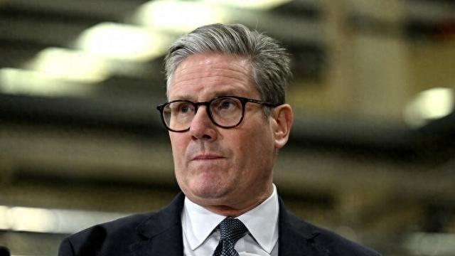 以色列打击伊朗，英国不许伊朗反击？斯塔默：支持以色列的自卫