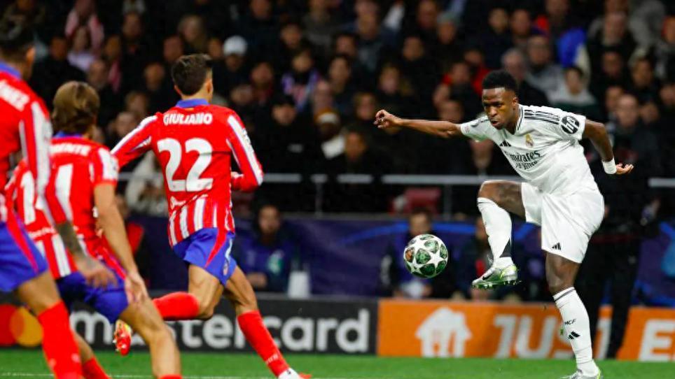 罚进后被取消！欧冠点球大战神剧情：12.3亿豪门笑傲德比晋级8强