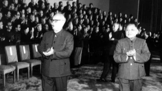 77年叶剑英请来张爱萍，开口就问：怎么了，这么不支持我的工作？