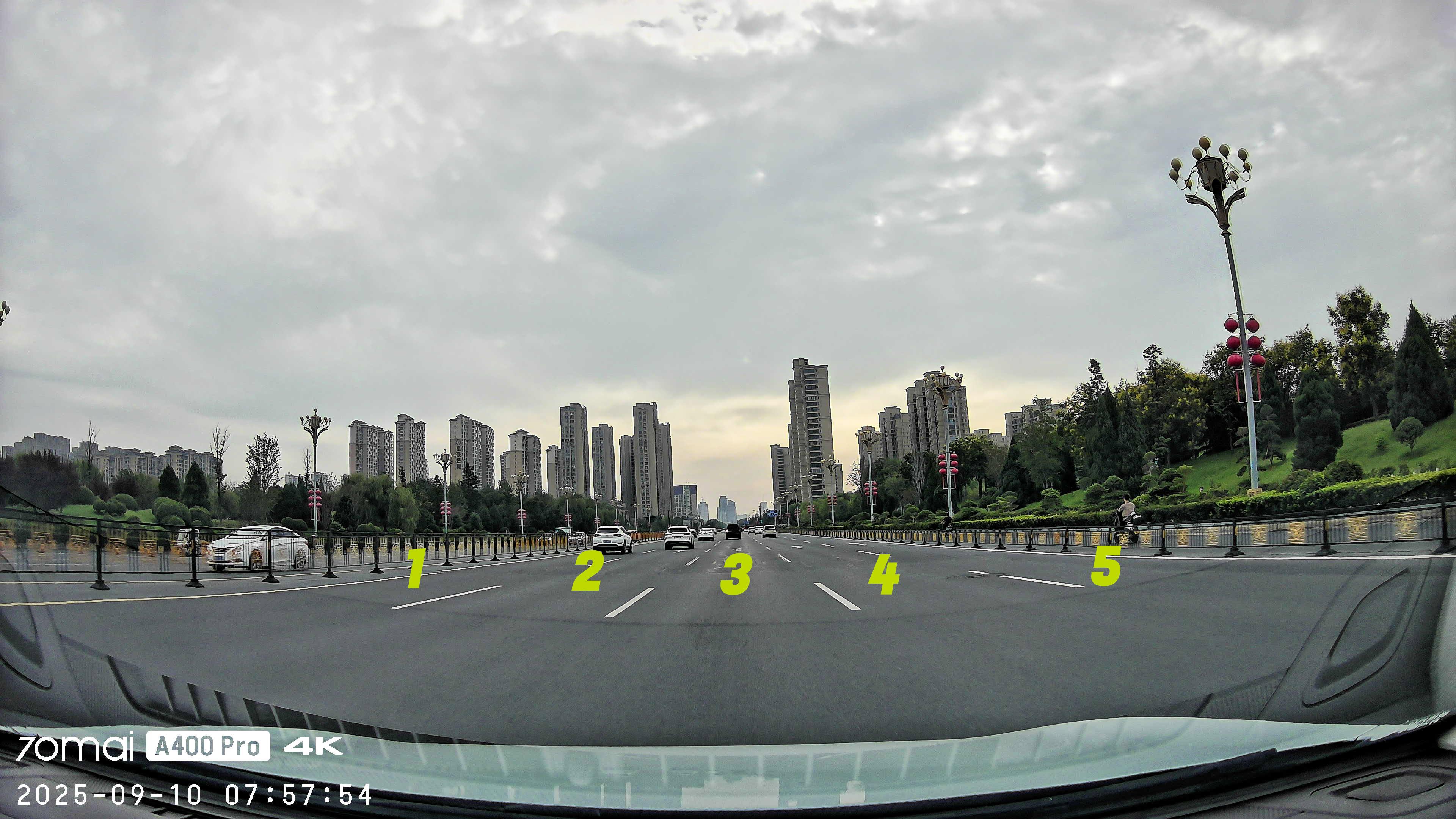 符合价格真香定律？这才是我心中行车记录仪的样子，70迈A400 Pro