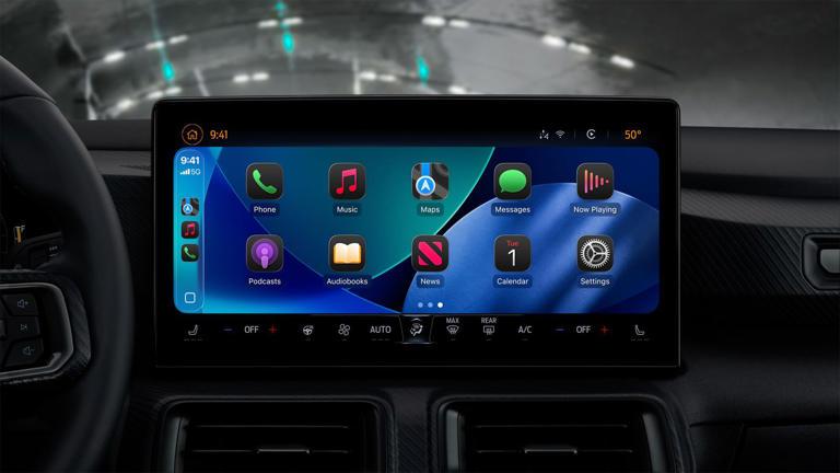 终于等到你！iPhone 用户将能在 CarPlay 上看视频了，停车充电不无聊！