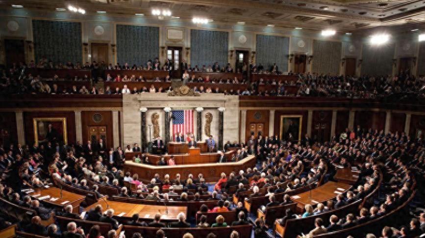 美全票过涉台法案，话音刚落，东部战区王炸来了，台湾只剩一条路