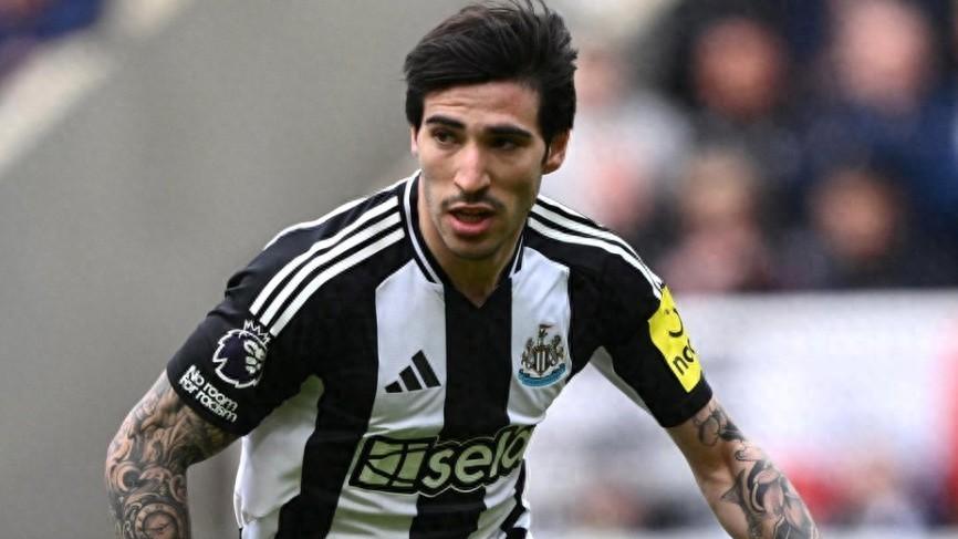 记者：尤文今夏的一大目标是签下托纳利，球员也想回意大利