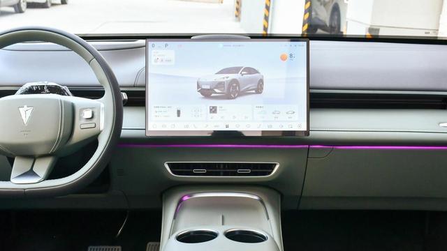 深蓝S07增程版VS比亚迪宋PLUS DM-i，家用谁更值得选择？
